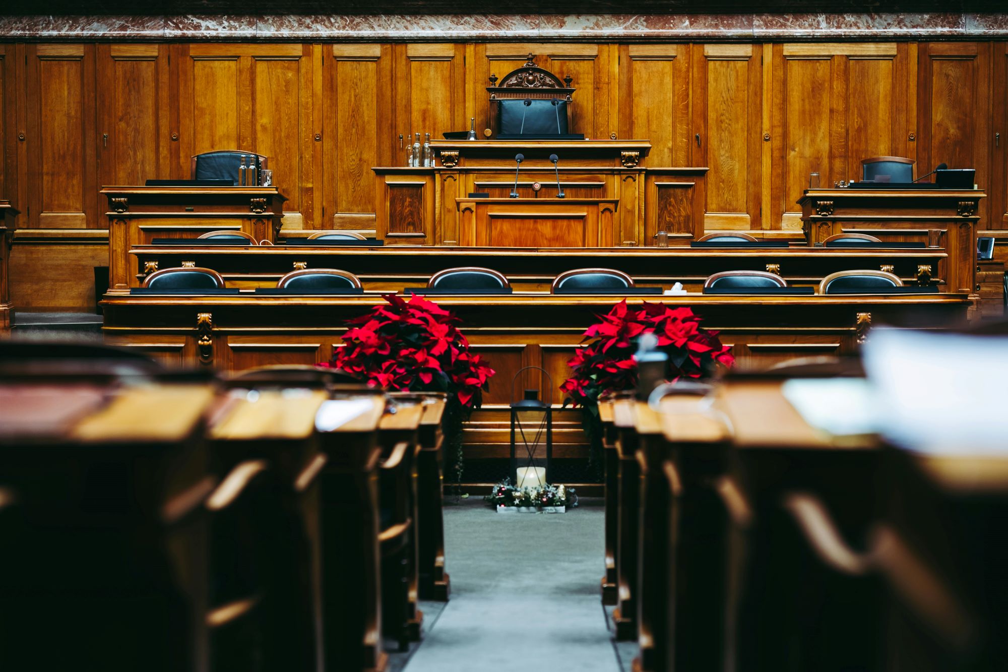 Lees meer over het artikel Pastoraat en hulpverlening in de verdachtenbank door anticonversiewet